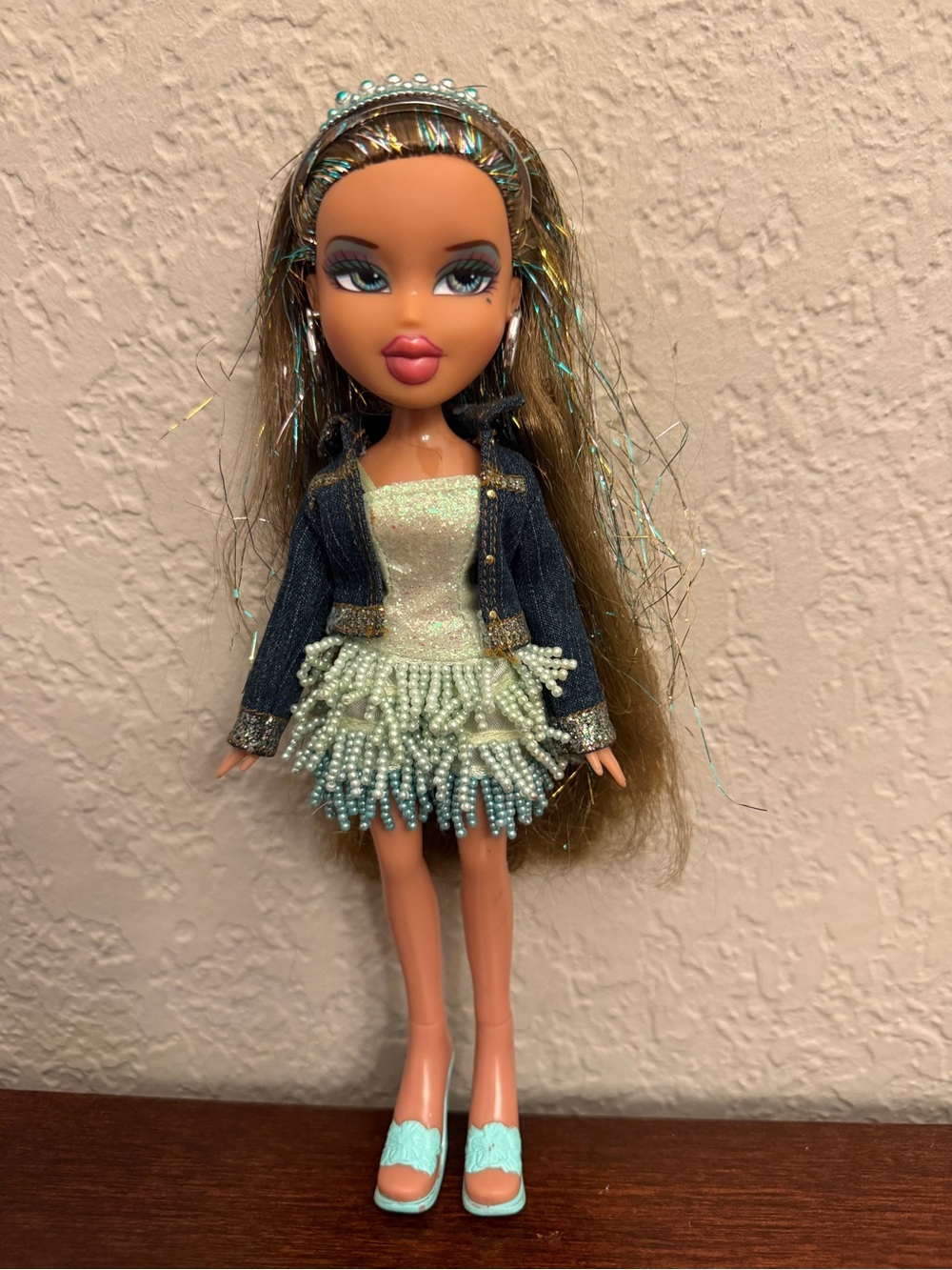 Vtg 2001 Bratz New Year CeleBRATZtion Yasmin Doll Original Outfit Tinsel Hair